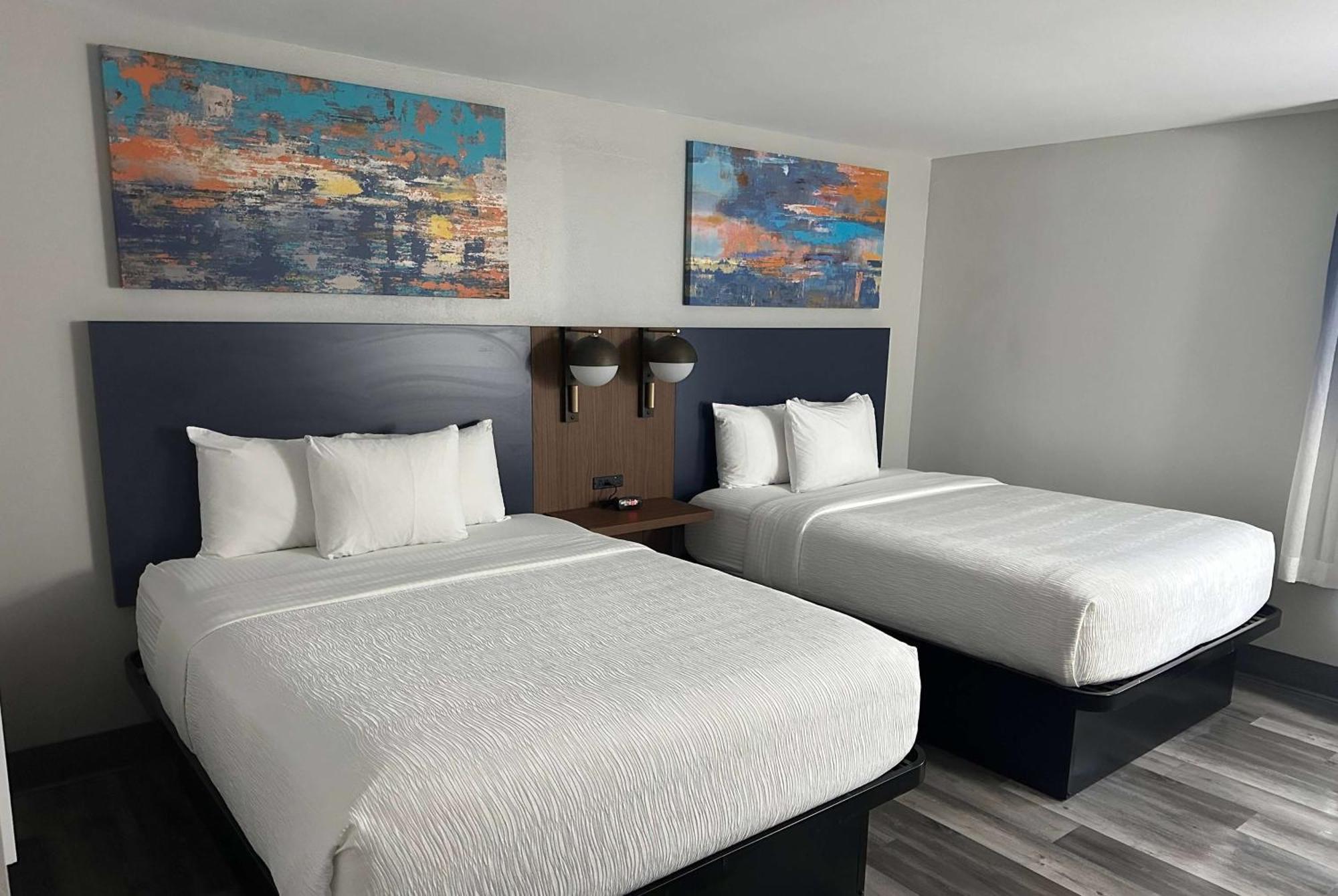 Queen Room with Two Queen Beds - Non-Smoking